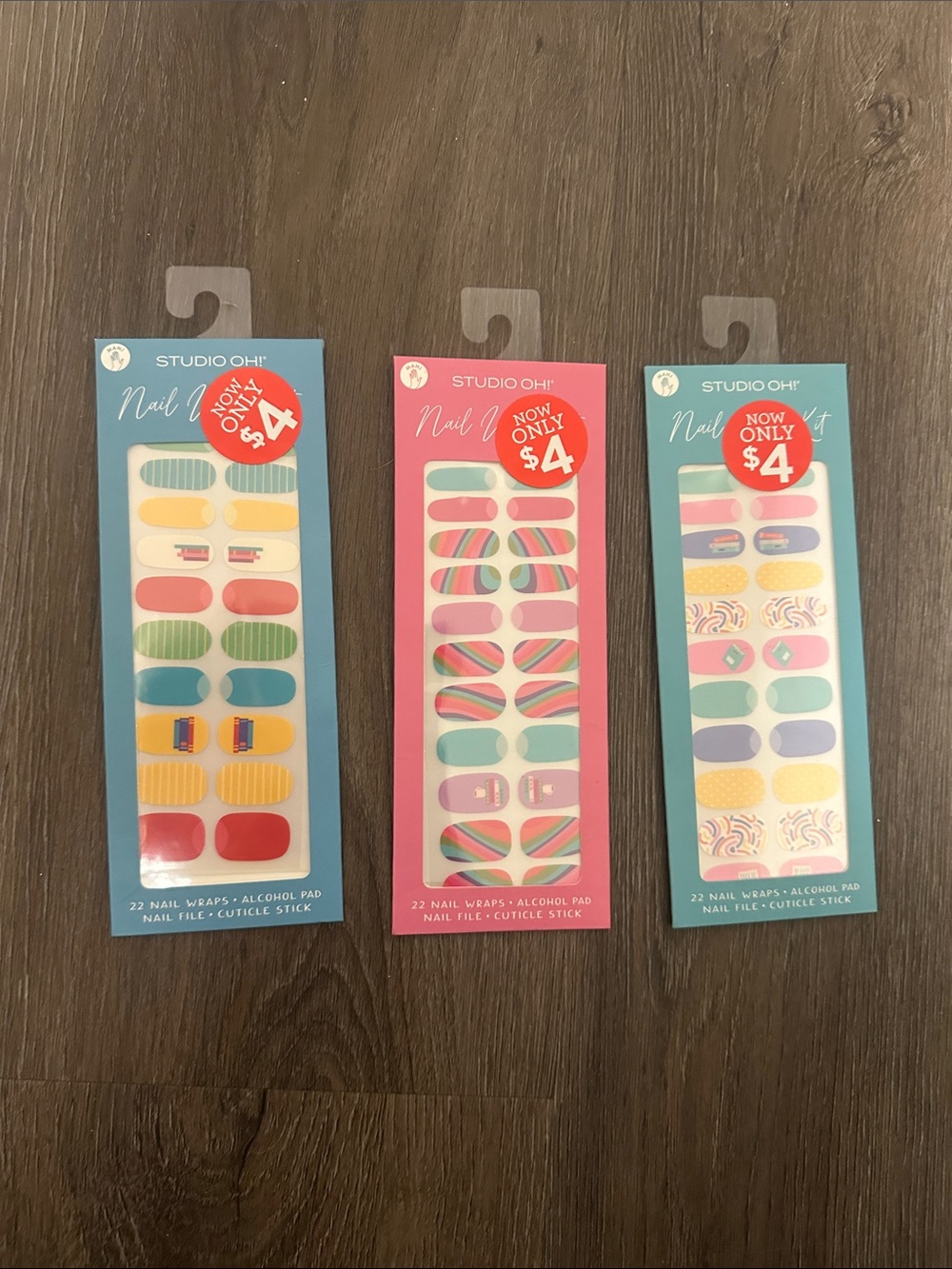 Nail Wraps Books Theme